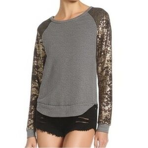 Yetts Los Angeles Size S Grey Gold Sequins‎ Long Sleeve Raglan Top Glam Modern